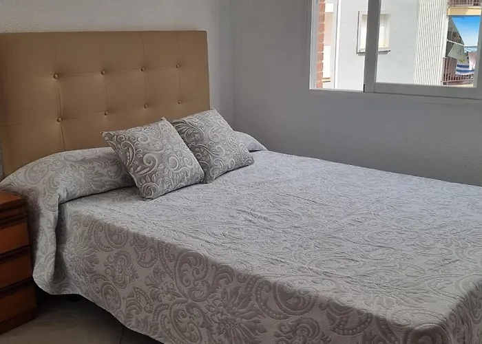 Habitacion 2 A 100 M De La Playa De Poniente