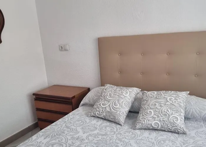 Habitacion 2 A 100 M De La Playa De Poniente