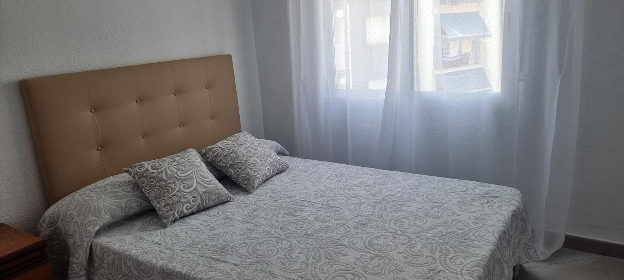 2 A 100 M De La Playa De Poniente Accommodatie bij particulieren