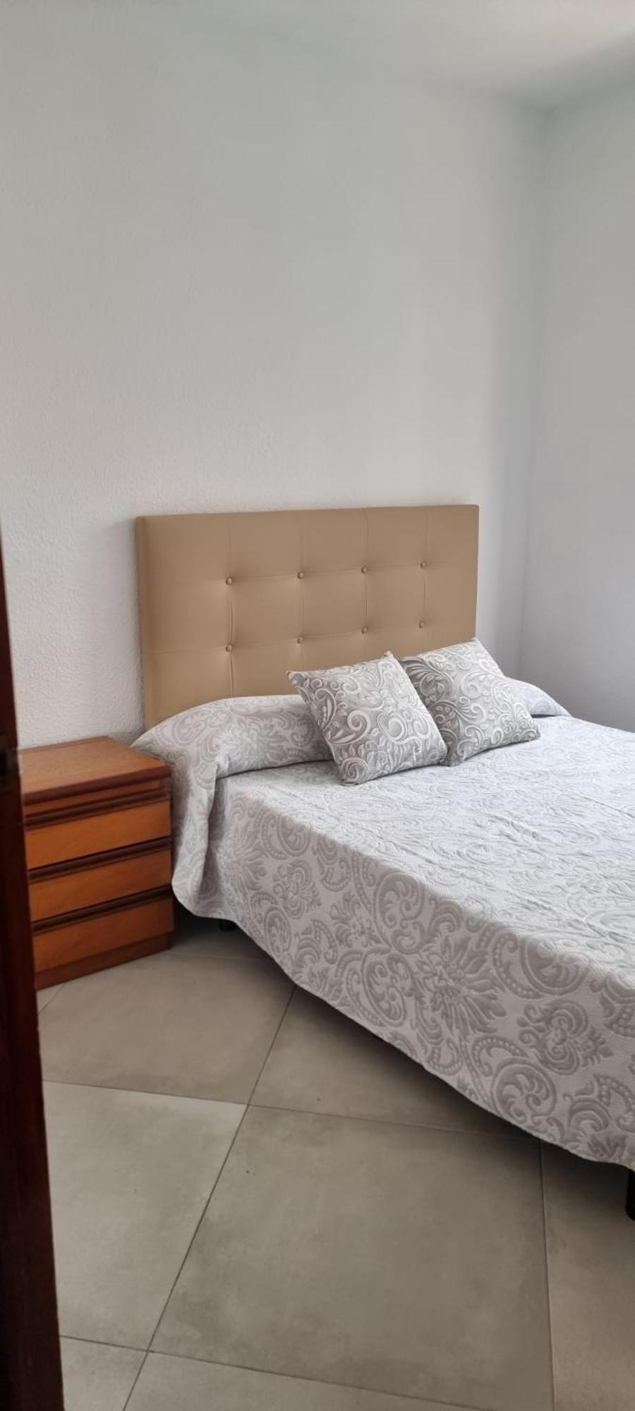 2 A 100 M De La Playa De Poniente Accommodatie bij particulieren